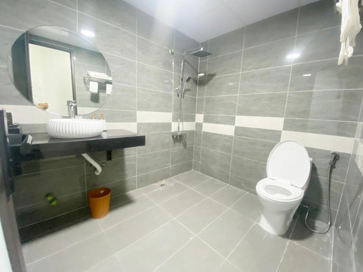 Ruby Hotel - Gan Trung Tam Khao Thi Dhtn Thai Nguyen Bagian luar foto